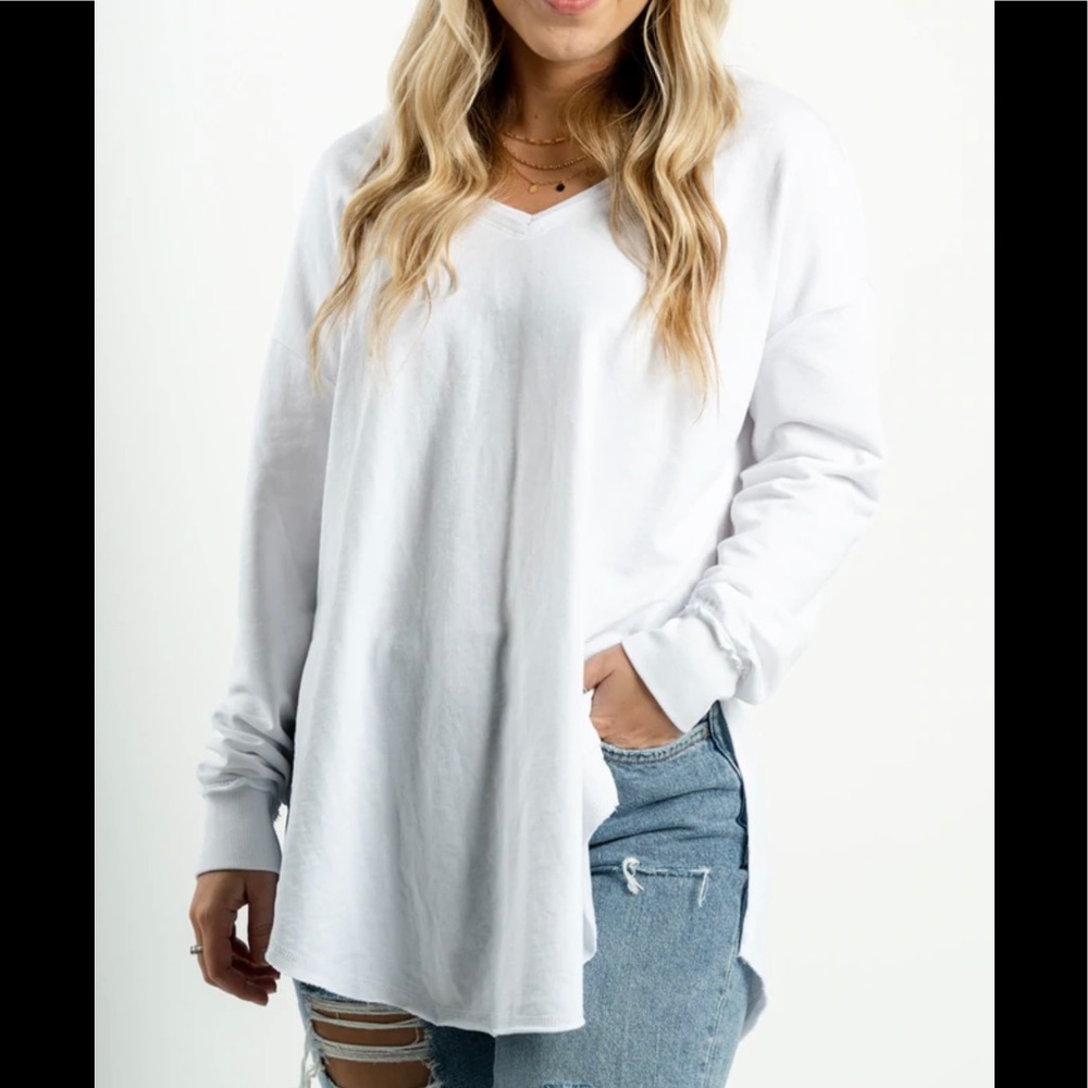 🤍🤍Z Supply modern v neck weekender. White. EUC.Large🤍🤍